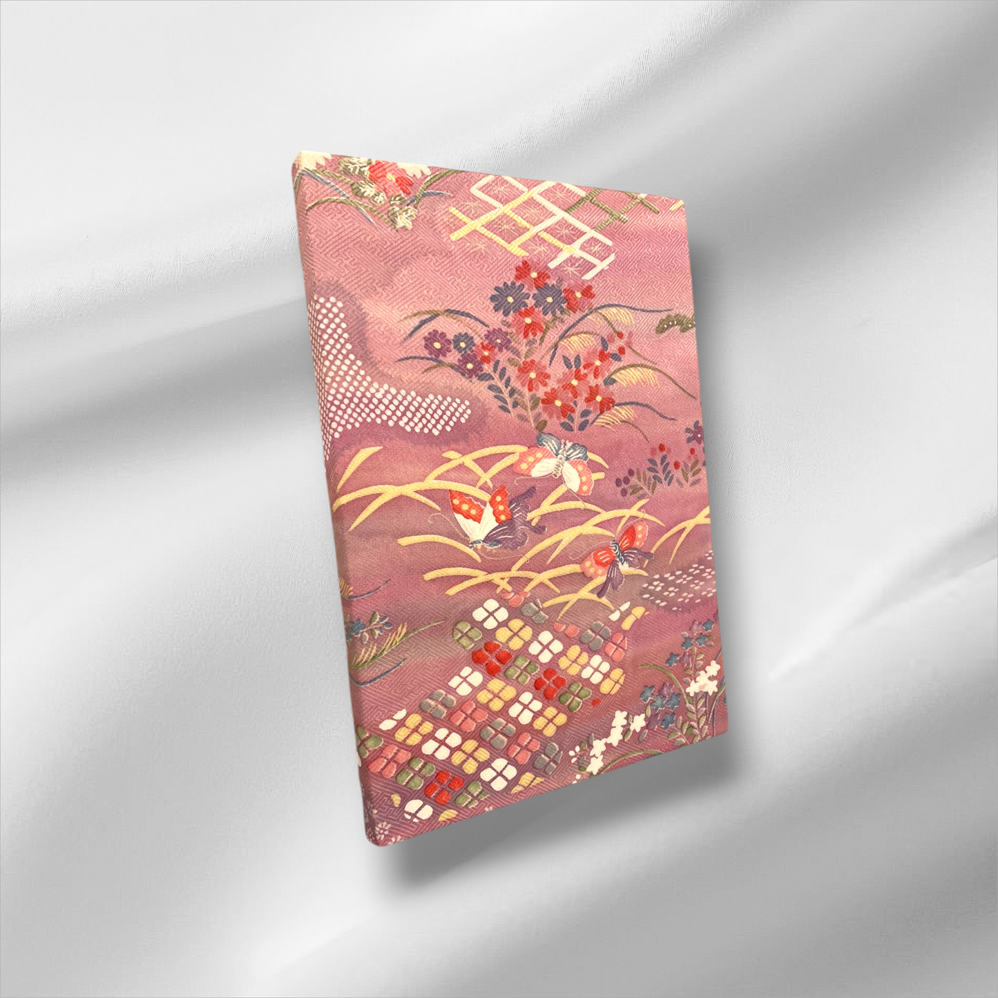 【一点もの】正絹の着物生地で彩る、日本の美を日常に